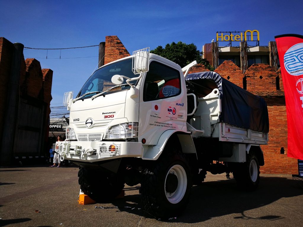 HINO300 Innovator